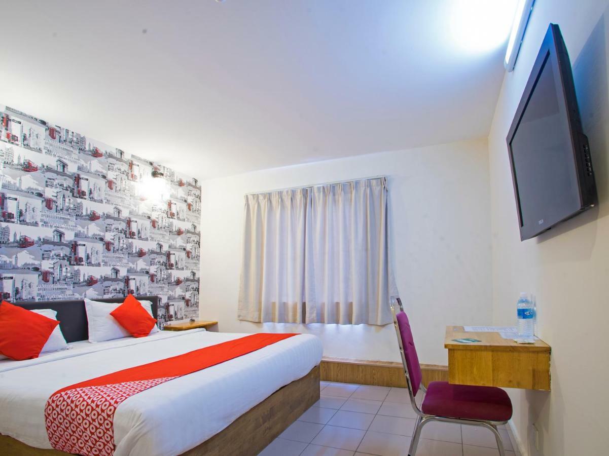 Oyo 982 Hotel Sk Каджанг Екстер'єр фото