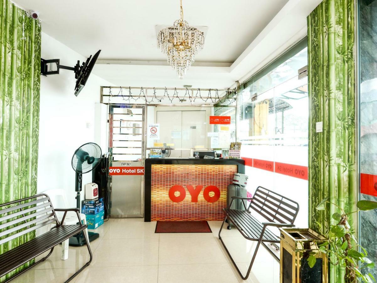 Oyo 982 Hotel Sk Каджанг Екстер'єр фото